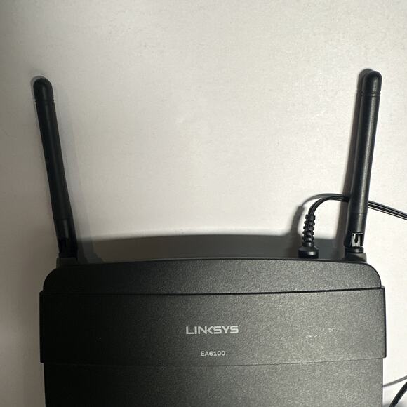Linksys EA6100 Dual-Band WiFi Router TESTED-WORKS - Picture 3 of 6
